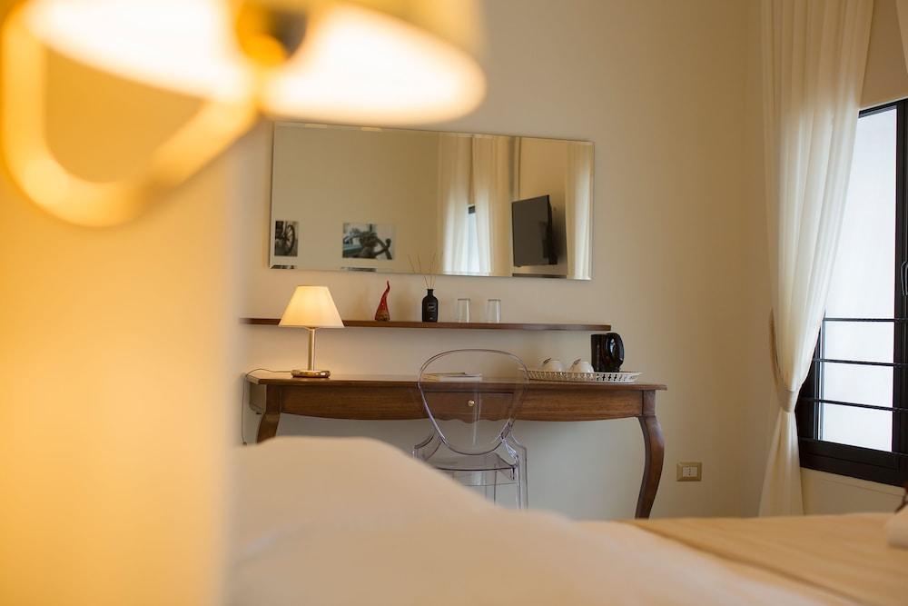 Neapolitantrips Hotel Екстер'єр фото