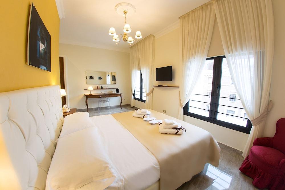 Neapolitantrips Hotel Екстер'єр фото